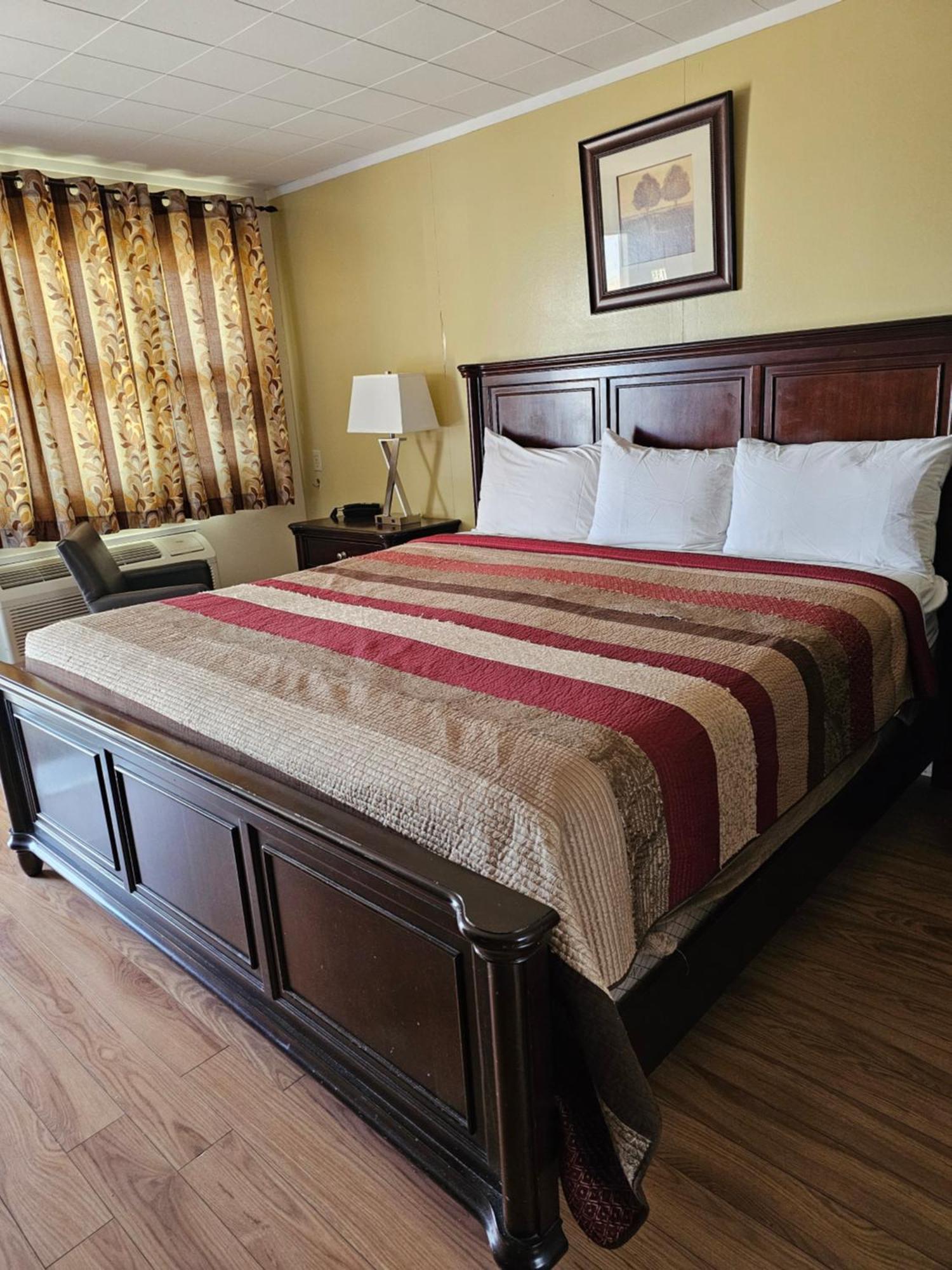 Parkway Motel & European Lodges Pincher Creek Zewnętrze zdjęcie