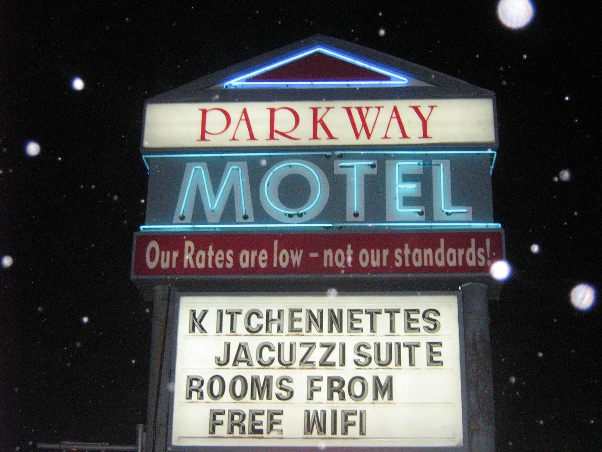 Parkway Motel & European Lodges Pincher Creek Zewnętrze zdjęcie