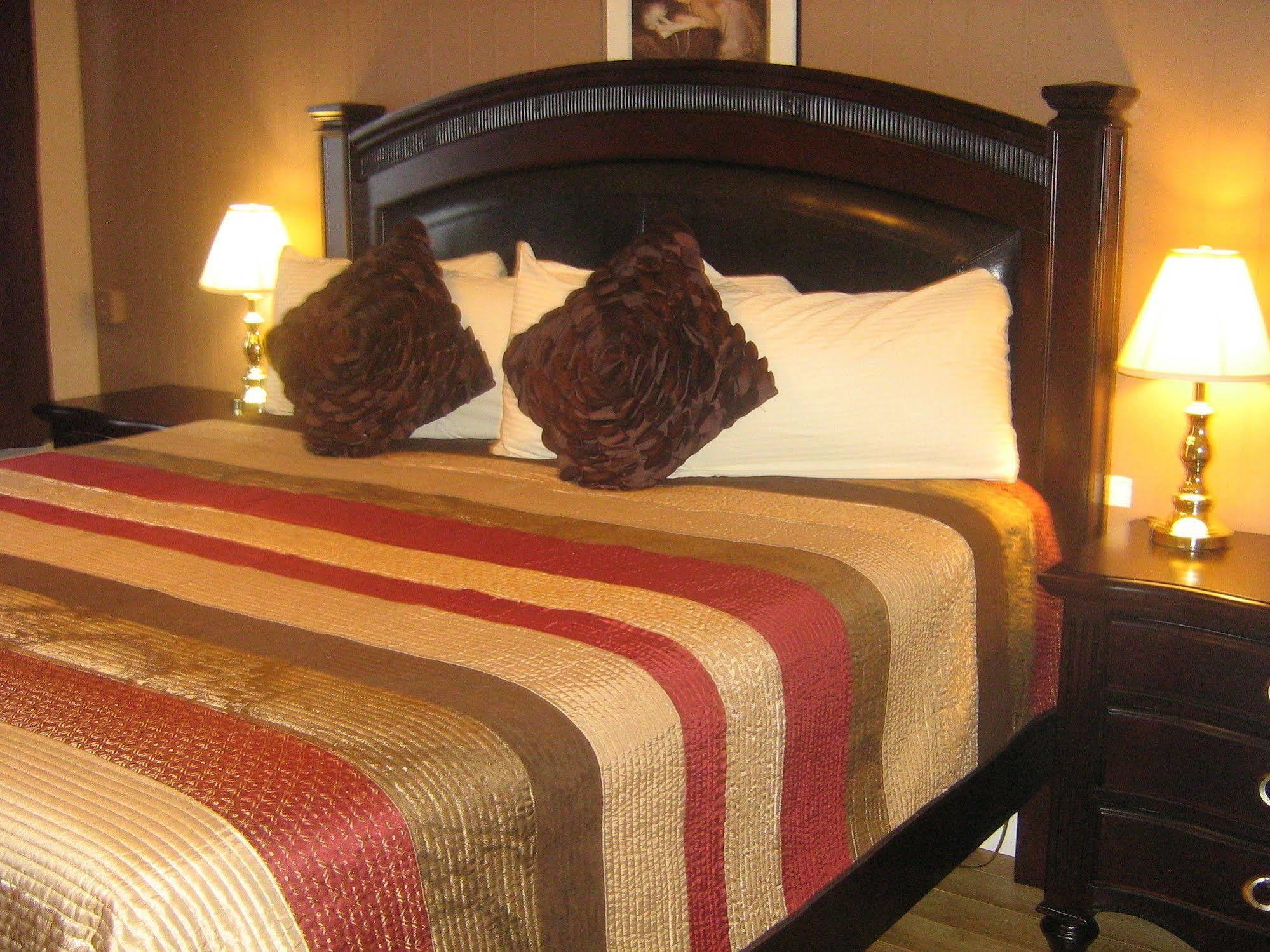 Parkway Motel & European Lodges Pincher Creek Zewnętrze zdjęcie